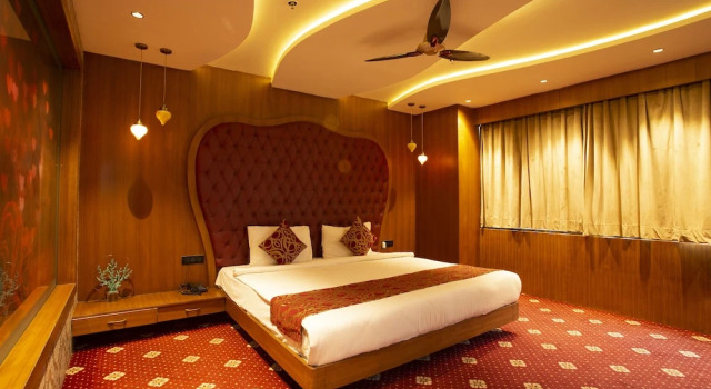 Двухместный клубный люкс с видом на сад Skyline Resort & Convention Centre