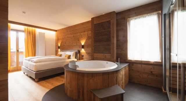 Люкс с балконом FIORI Dolomites Experience Hotel