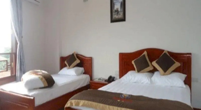 Трёхместный номер Standard Vuong Hoan Hotel 2