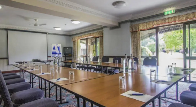 Springfield Country Hotel, Leisure Club & Spa, Забронировать Курортный отель Отели Англии с бассейном, Бассейн