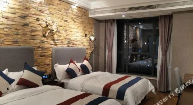 Seaman  Xicheng   Hotel, Boek Hotel Hotels in Chengdu met parkeren, Parkeren