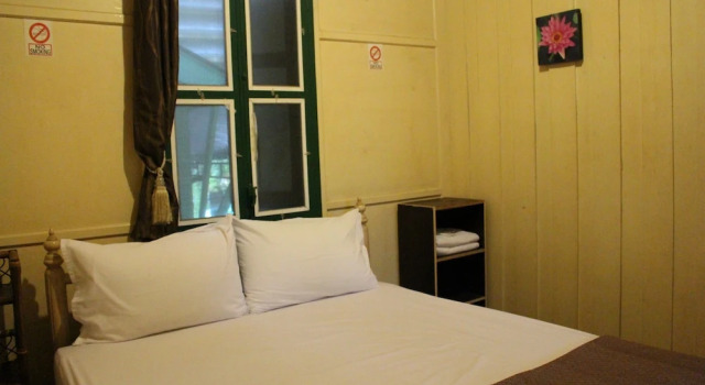 Номер Standard Samsen Sam Place