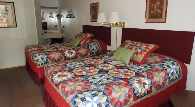 Четырёхместный номер Standard The Trails Inn