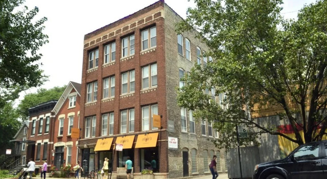 Urban Holiday Lofts, Rezerwuj Hotel Hotele w Illinois z basenem, Basen