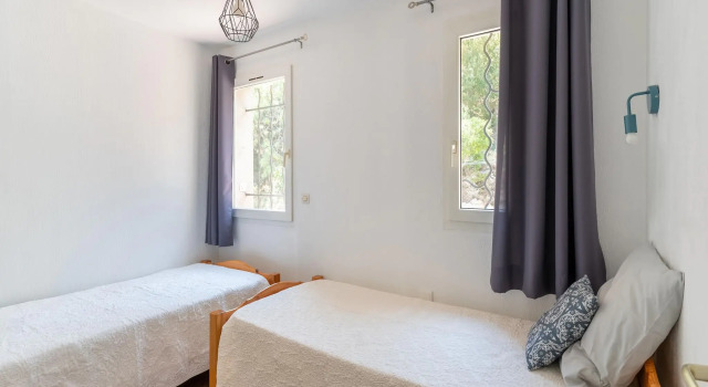 Cosy holiday home in Minerve with garden, Buchen Sie Ferienhaus Minerve Languedoc-Roussillon