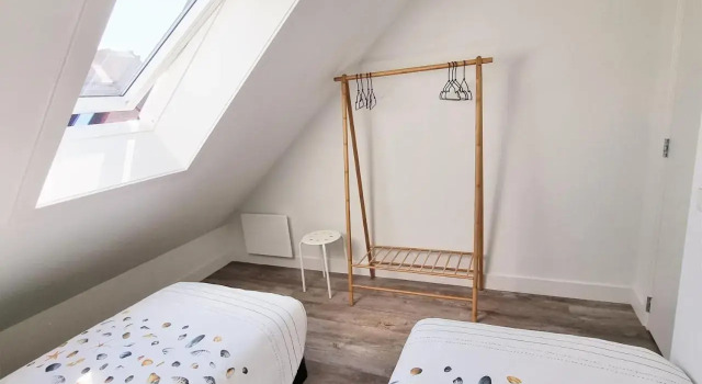 DJV86 NEW Modern holiday home in central location