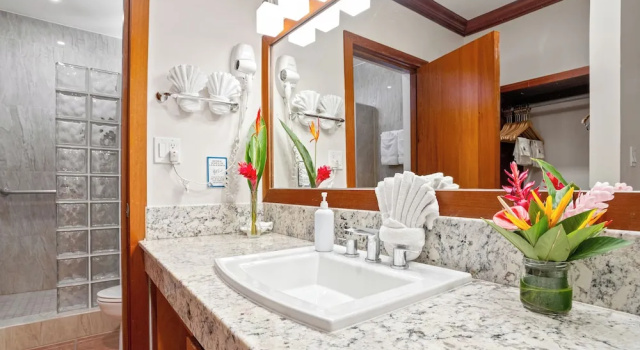 Четырёхместный номер Deluxe SunBreeze Hotel