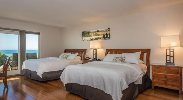 Little Sur Inn, Забронировать Отель Отели Камбрия с парковкой, рядом с Заповедник Fiscalini Ranch, Парковка