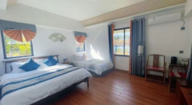 Кровать в общем номере с 6 комнатами Jiangmen Gudou Hot Spring Zhuyuan Yunju Hotel