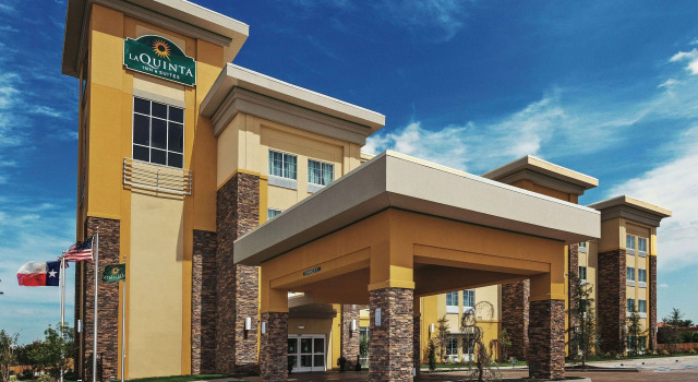 La Quinta Inn & Suites by Wyndham Wichita Falls - MSU Area, Boek Hotel Hotels in Wichita Falls met parkeren, Parkeren