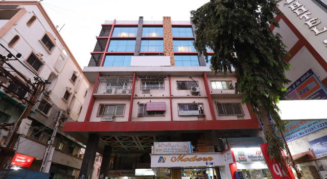 OYO 24996 Hotel Jamnagar Residency