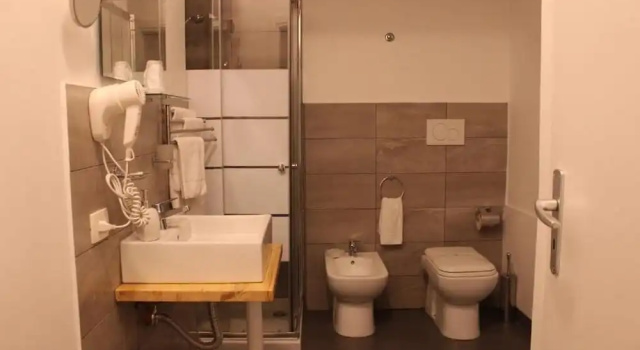 Трёхместный номер Standard Umberto House Catania