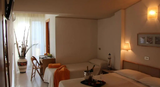 Четырёхместный номер Standard Hotel Antares