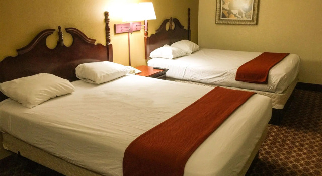 Четырёхместный номер Standard Super Inn and Suites Philadelphia