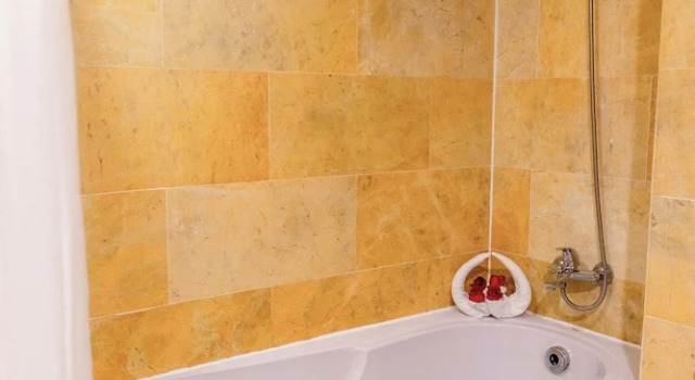 Номер Premium G8 Diamond Hotel Saigon