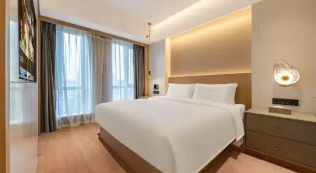 Семейный люкс Deluxe Bolinghui Hotel (Chengdu Panda Base West Gate Subway Station Store)