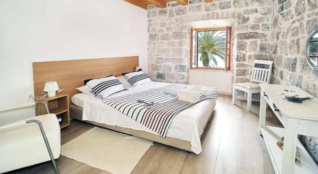 Апартаменты Deluxe Apartments Seafront