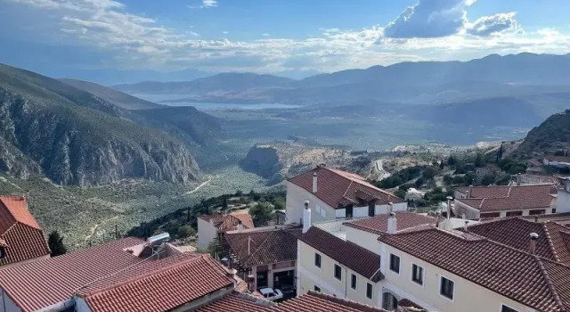 Standard Twin room with balcony THOLOS HOTEL