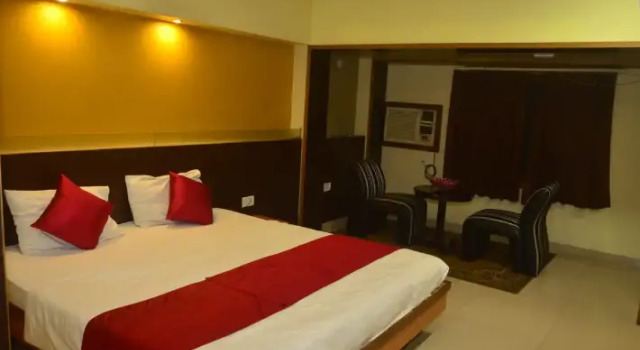 Hotel Poonam
