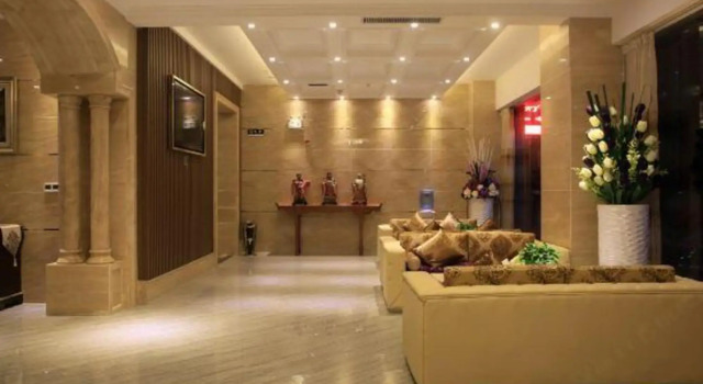 Haihe Business Hotel, Rezerwuj Hotel Hotele w Jiangmen z parkingiem, Parking