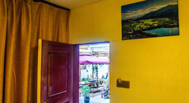 Liuhe Yard Guest House