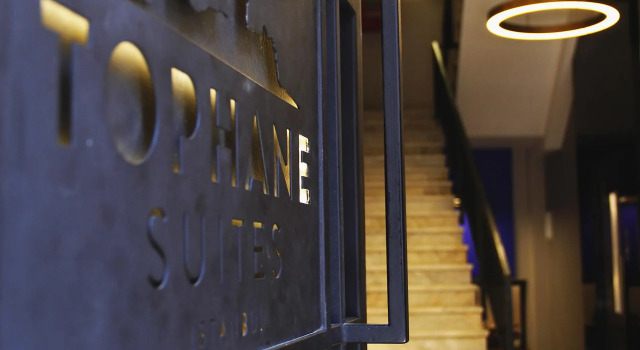 Полулюкс Deluxe Tophane Suites