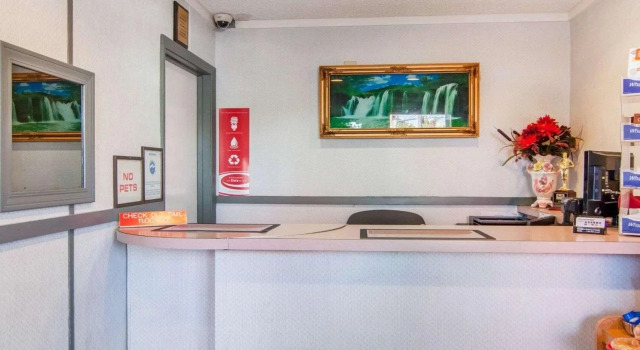Motel 6 Portland OR Southeast, Buchen Sie Motel Portland Willamette Valley