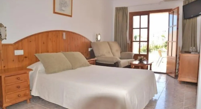 Трёхместный номер Standard с балконом Hotel José Cruz
