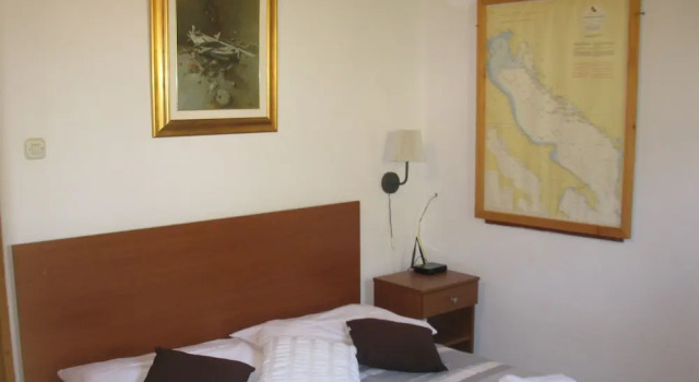 Люкс с балконом Apartmani Bako Komiza