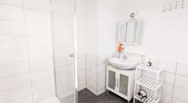 Апартаменты Flussblickwohnung mit Terrasse, Pool, Garten&Sauna - Zi2
