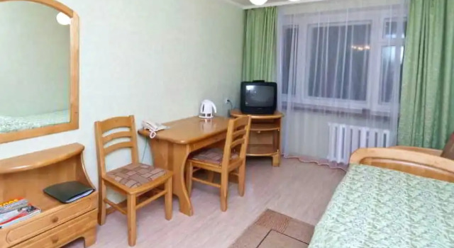 Gostinitsa Pravitelstva Kirovskoy Oblasti, Prenota Hotel Leninsky district 