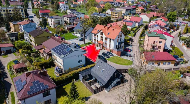Апартаменты Dom wakacyjny z Jacuzzi na wyłączność do 16 osób w centrum Zatora blisko Energylandii