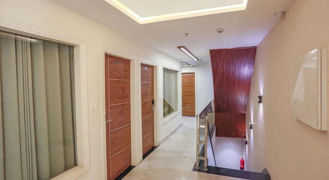 Fabhotel Kings Inn, Varaa Hotelli Hotellit Chandigarh Region aamiaisella, Aamiainen