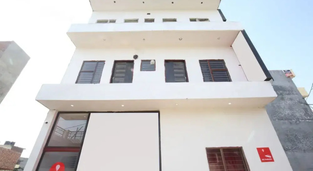 OYO 11497 Hotel Sharnam, Varaa Hotelli Hotellit Punjab pysäköinnillä, Pysäköinti