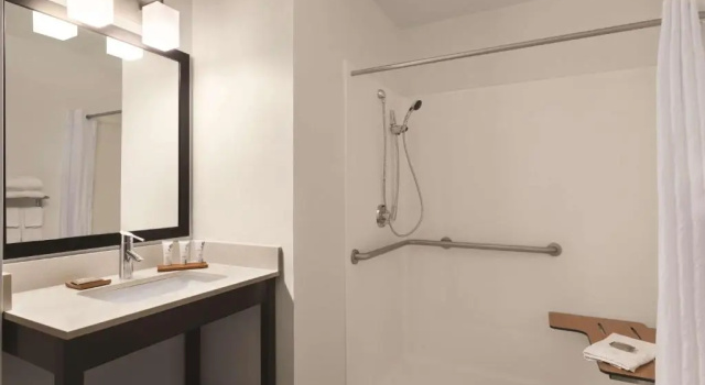 Номер Standard Country Inn & Suites by Radisson, St Charles Historic District