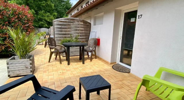 Трёхместный номер Standard Adishatz Motel