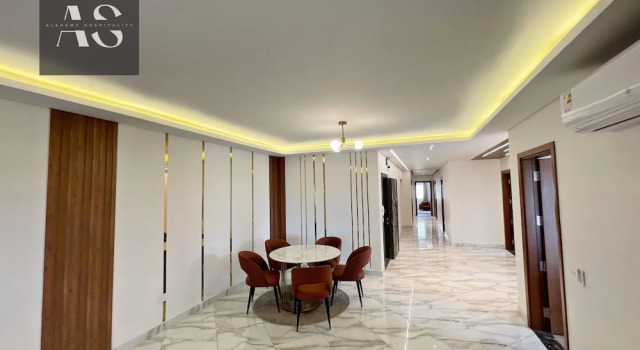 Апартаменты Luxury White Palace Hotel EG