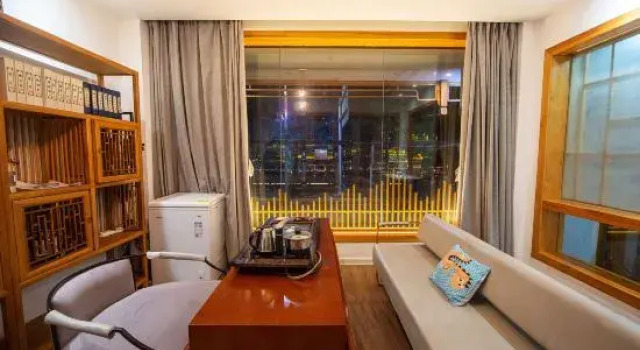 Phoenix Menghua River View Homestay (Phoenix Ancient City Branch), Book Hotel Billige hoteller i Xiangxi