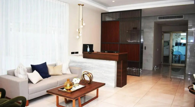 Apt Moderno vista al Mar Piscina Santo Domingo 2 Pax, Забронировать Отель Отели Санто-Доминго с парковкой, рядом с Олимпийский стадион Феликса Санчеса, Парковка
