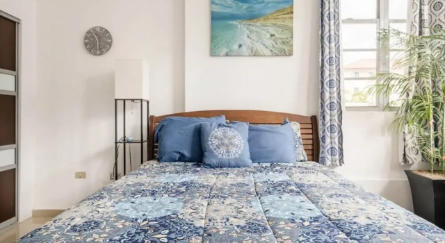 Peaceful Condado Lagoon 1 Bedroom, Забронировать Отель Кондадо Сан-Хуан, рядом с Пляж Condado Beach