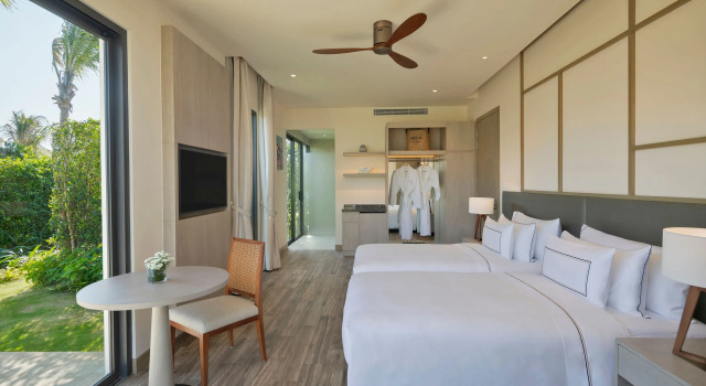 The Level вилла с бассейном с 2 комнатами с видом на озеро Meliá Ho Tram Beach Resort