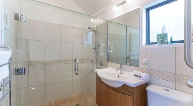 Апартаменты Premium Villa Topaz at Palm Beach by Waiheke Unlimited
