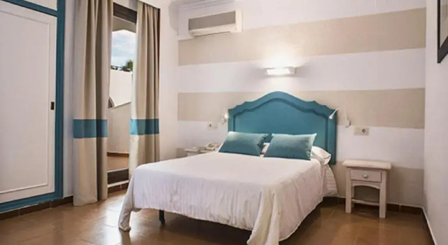Четырёхместный номер Standard Hotel Marlin Antilla Playa