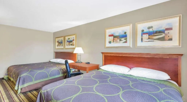 Четырёхместный номер Deluxe Super 8 by Wyndham Tilton/Lake Winnipesaukee