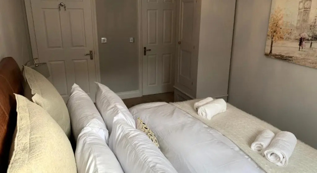 Апартаменты с 2 комнатами Spacious 2 Bed Apartment With Off Street Parking