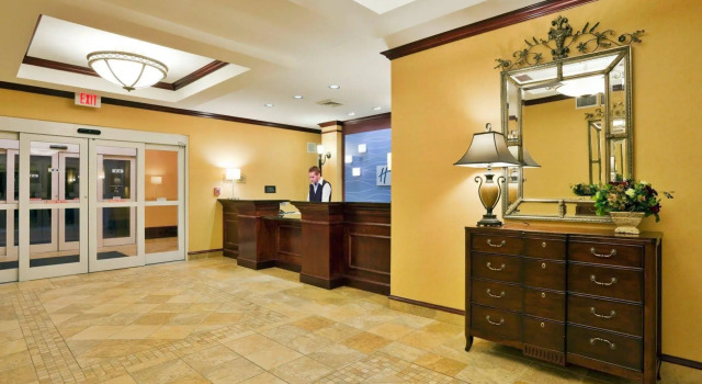 Holiday Inn Express Hotel & Suites Dothan North, an IHG Hotel, Reserva ahora Hotel Dothan 