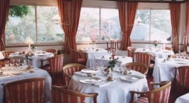 Auberge de la Rouge, Book Hostel Hostels in Upper Normandy, Hostel