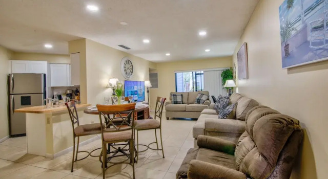 3608 Apartment with 3 swimming pools , Near Disney world., Rezerwuj Apartament Orlando Kissimmee