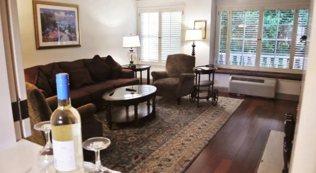 Двухместный люкс c 1 комнатой Cow Hollow Inn and Suites