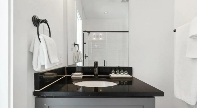Апартаменты Abode Houston - Montrose Downtown